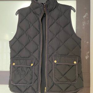 Light weight black J. Crew vest Sz Medium